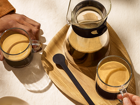 carafe-set-lifestyle