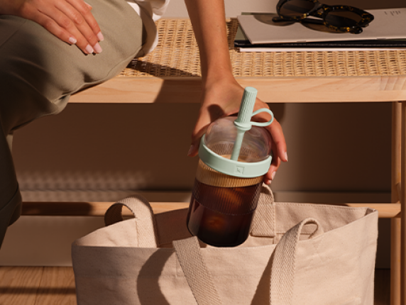 aqua-620x350-lifestyle-tumbler